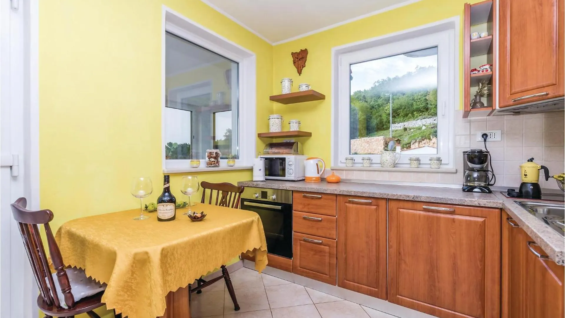 Nice Home In Brsec With House Sea View Zagorje